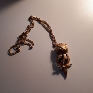 Owl pendant and chain